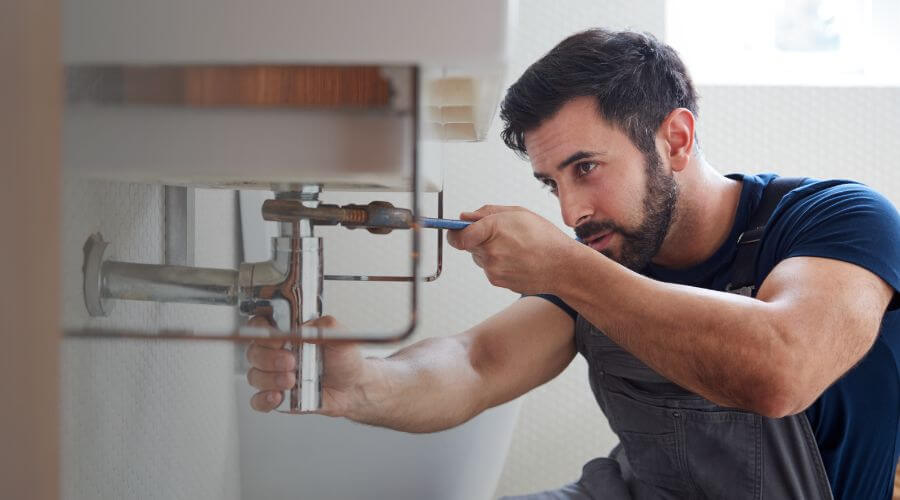 Professional water heater installation services in Petersburg, KY